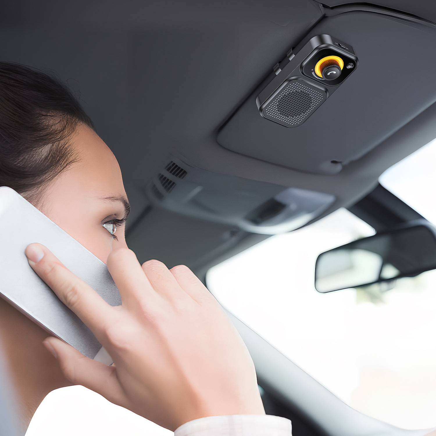 New Bt17 Sun Visor Bluetooth Car Hands-Free Call Noise Reduction Intelligent Sensor Vibration Boot Siri Voice 3W
