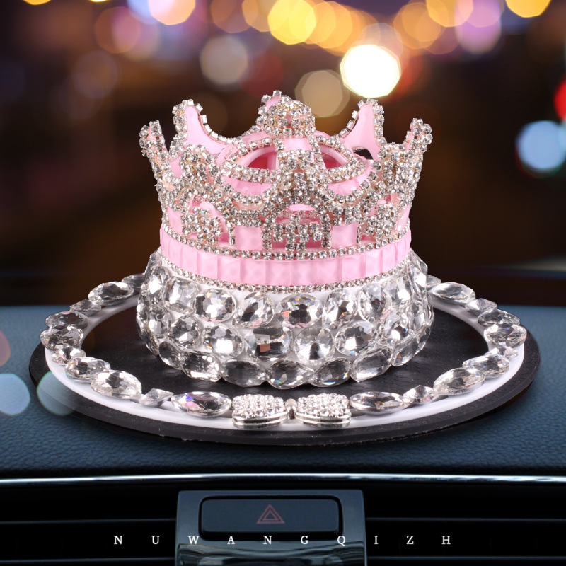 Lujo creativo diamante cristal corona asiento de perfume de coche adornos de diamantes de imitación de coche decoración de coche asiento de perfume de coche Douyin