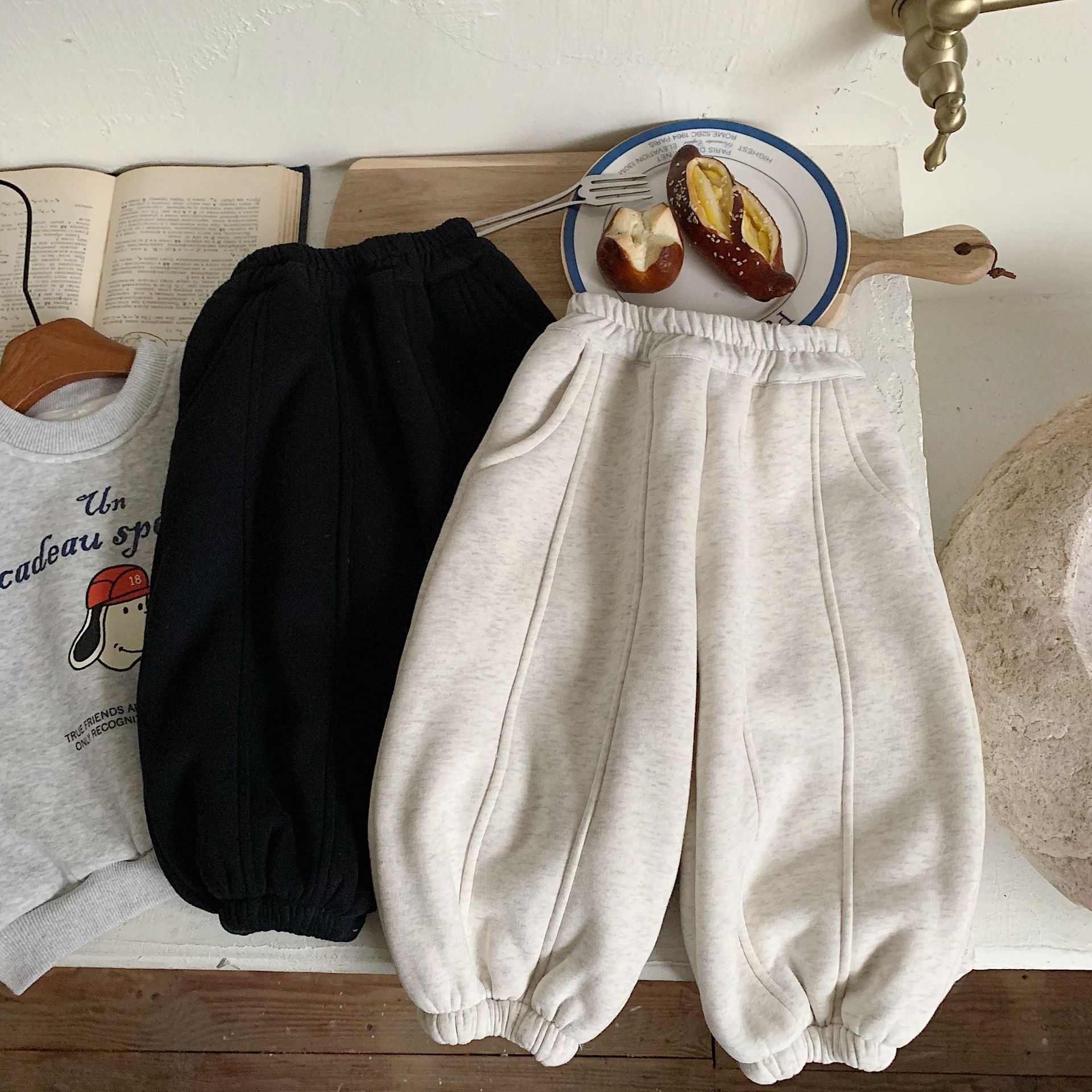 Boys Pants 2025 Winter New Korean Version Of Children's Loose Velvet Sweatpants Medium And Children's Thickened Sweatpants_voghion.com