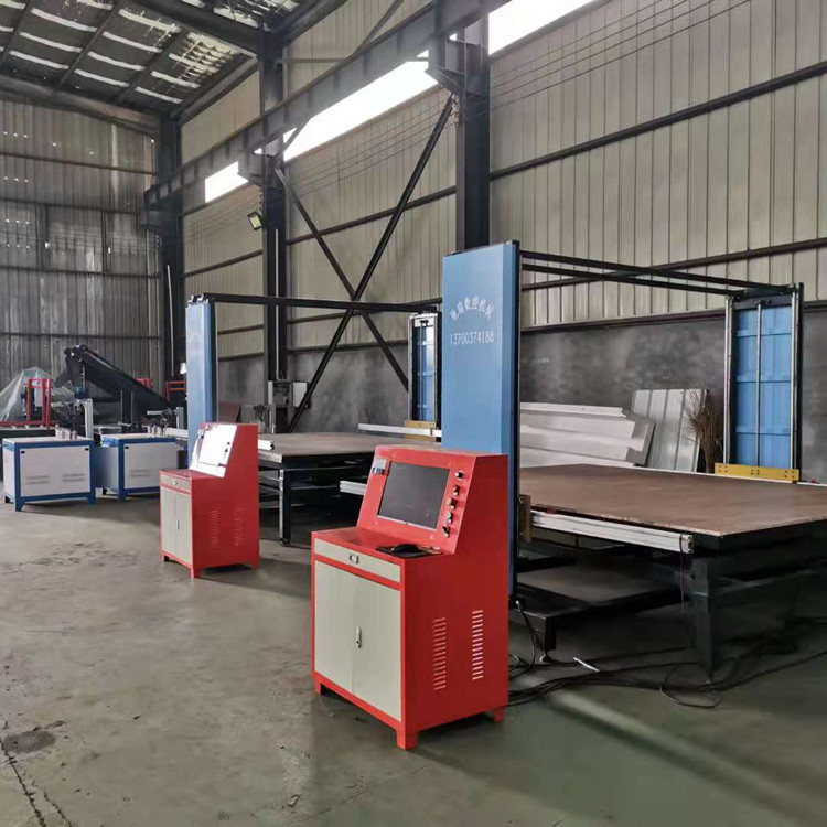 源头供应数控泡沫切割机 震动款EPS线条切割机 铸造消失切割机