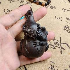 沉香木雕刻龙盘葫芦手把件实木雕刻龙年吉祥物盘龙葫芦文玩摆件