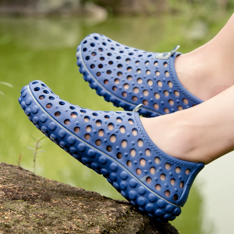 Популярные трансграничные туфли с отверстиями, дышащие сандалии на толстой подошве, пляжные сандалии на мягкой подошве, модные модные мужские сандалии Jinjiang