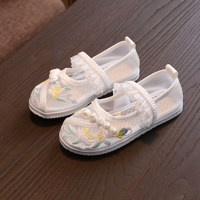 Hanfu девушки вышитые туфли весной и осенью старые пекинские туфли из ткани