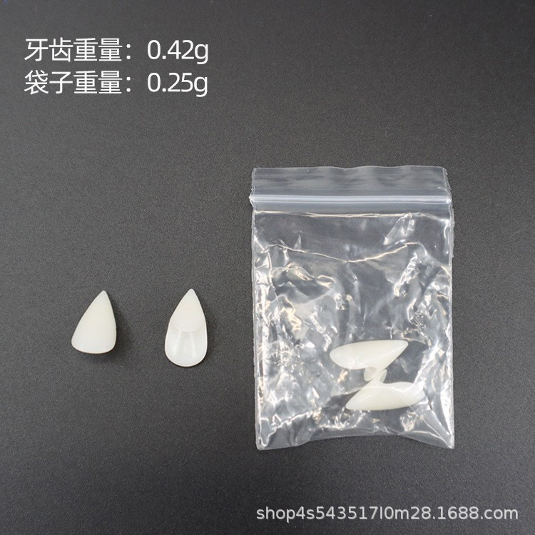 Ventas transfronterizas calientes de Halloween cos vampiros decoración dientes falsos travesuras horror muñecos enteros baile de maquillaje