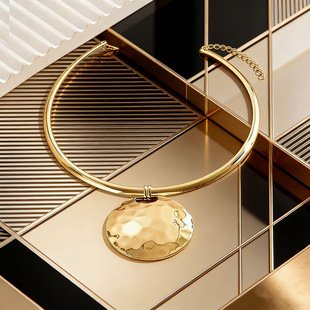 �W���羳���s���ŕr�н��Sɫ�׺���