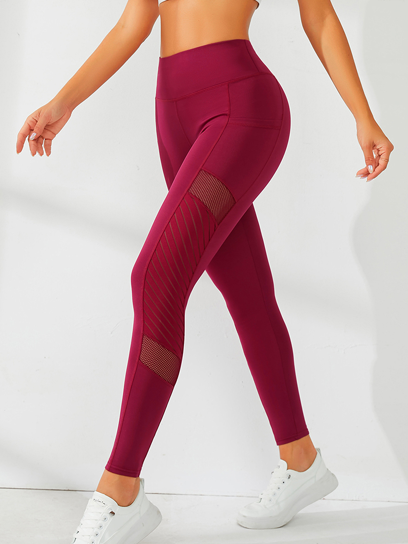 Fitness Pants in Claret