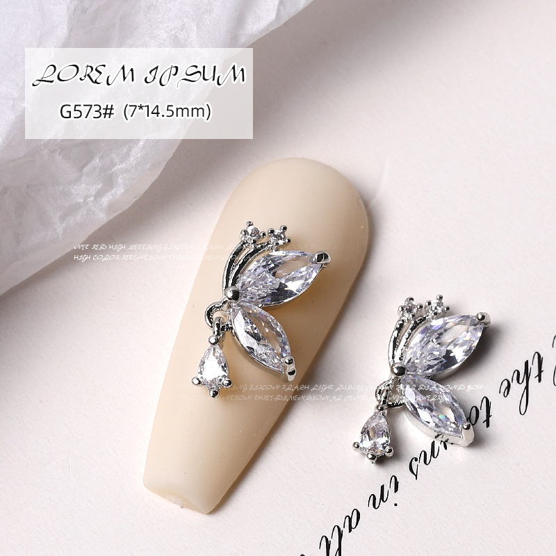 Nueva celebridad de internet luz de lujo circón amor super flash perla mariposa colgante cadena de uñas estrella de plata diamante conejo pequeño diamante image 19