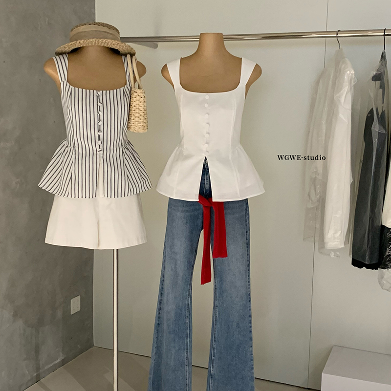 Wgwe Summer French Style Age-Reducing Versatile Slim Fit Breathable Square Collar Sleeveless Vest Top Shirt for Women W8921