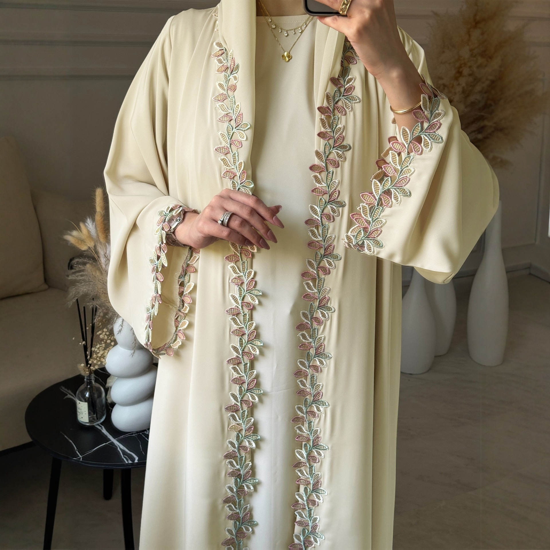 In-stock Middle Eastern Arab Fashion Elegant Lace And Sequin Embroidered Long Dress For Travel Wear, Loose-fitting Robe_ecoleips.com