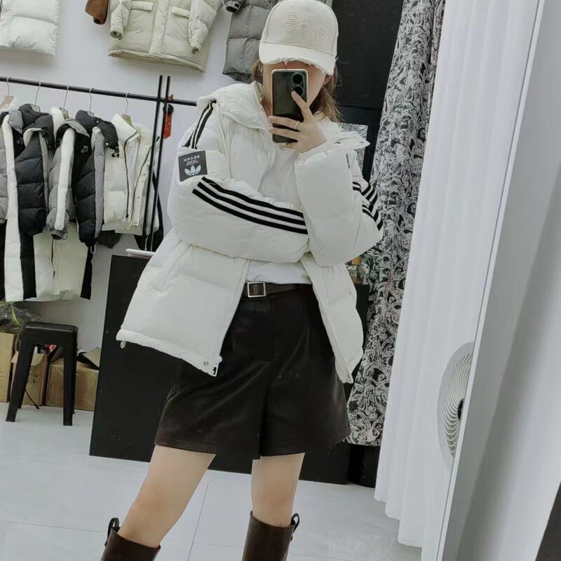 2024 Winter New Women's Short Thickened Korean Style Loose Striped Three-Tree Sports Hooded Petite down Jacket