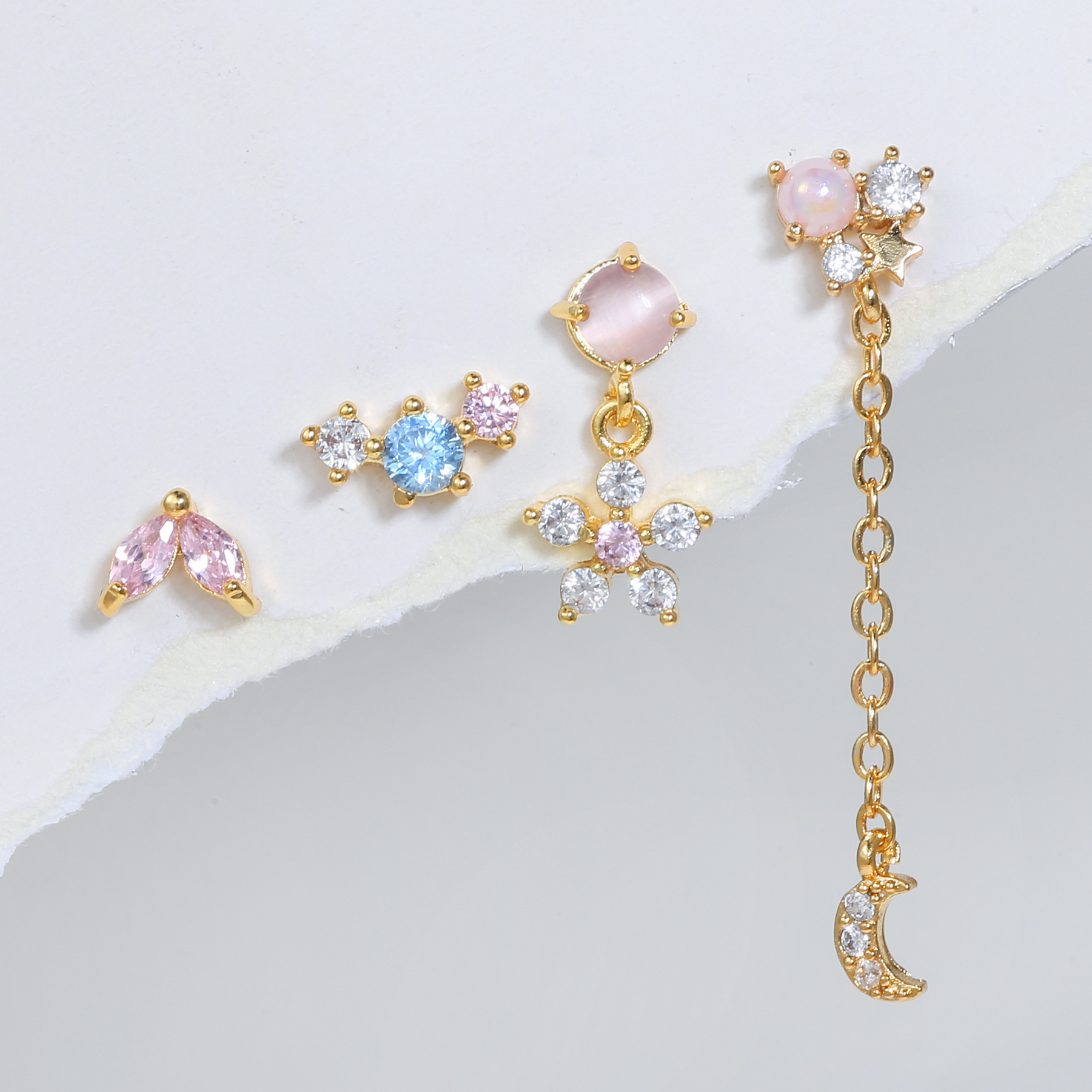 Copper Material Fashion Moon Flower Copper Inlaid Zircon Earrings 1 Set
