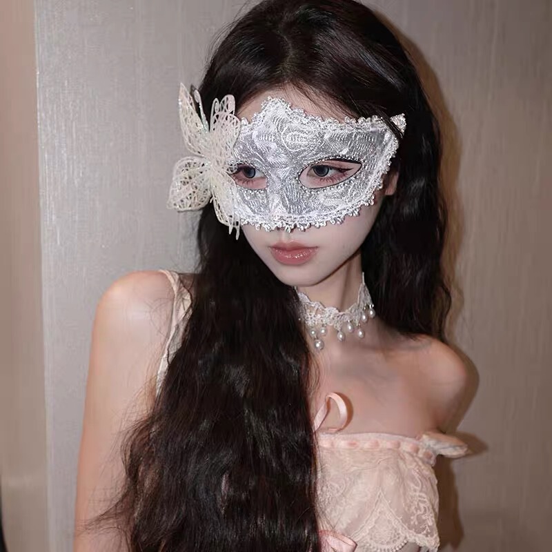 Holiday Masquerade Princess Mask Female Adult Party Half-Face Mask White Feather Half-Face Eye Mask Props Holiday Masquerade Princess Mask Female Adult Party Half-Face Mask White Feather Half-Face Eye Mask Props