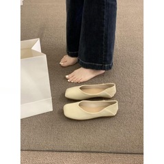 豆の靴の女性の靴の2025春秋の新型の楽福の靴の1足は怠け者の靴のミルクの靴の平の夜の靴の靴の靴を漕ぎます。