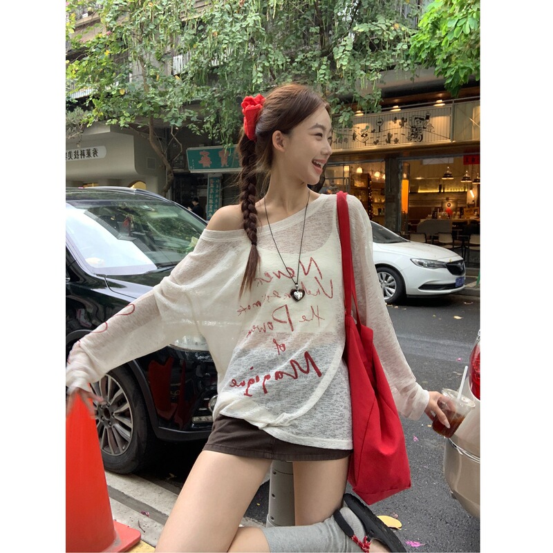 慵懒风字母印花防晒罩衫女夏季长袖t恤辣妹宽松独特露肩斜肩上衣|undefined