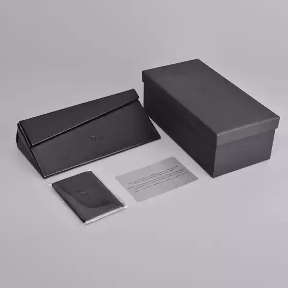 New Black Di Portable Folding Glasses Case, Personalized and Creative High-Quality Triangular Sunglasses Box Available from Stock