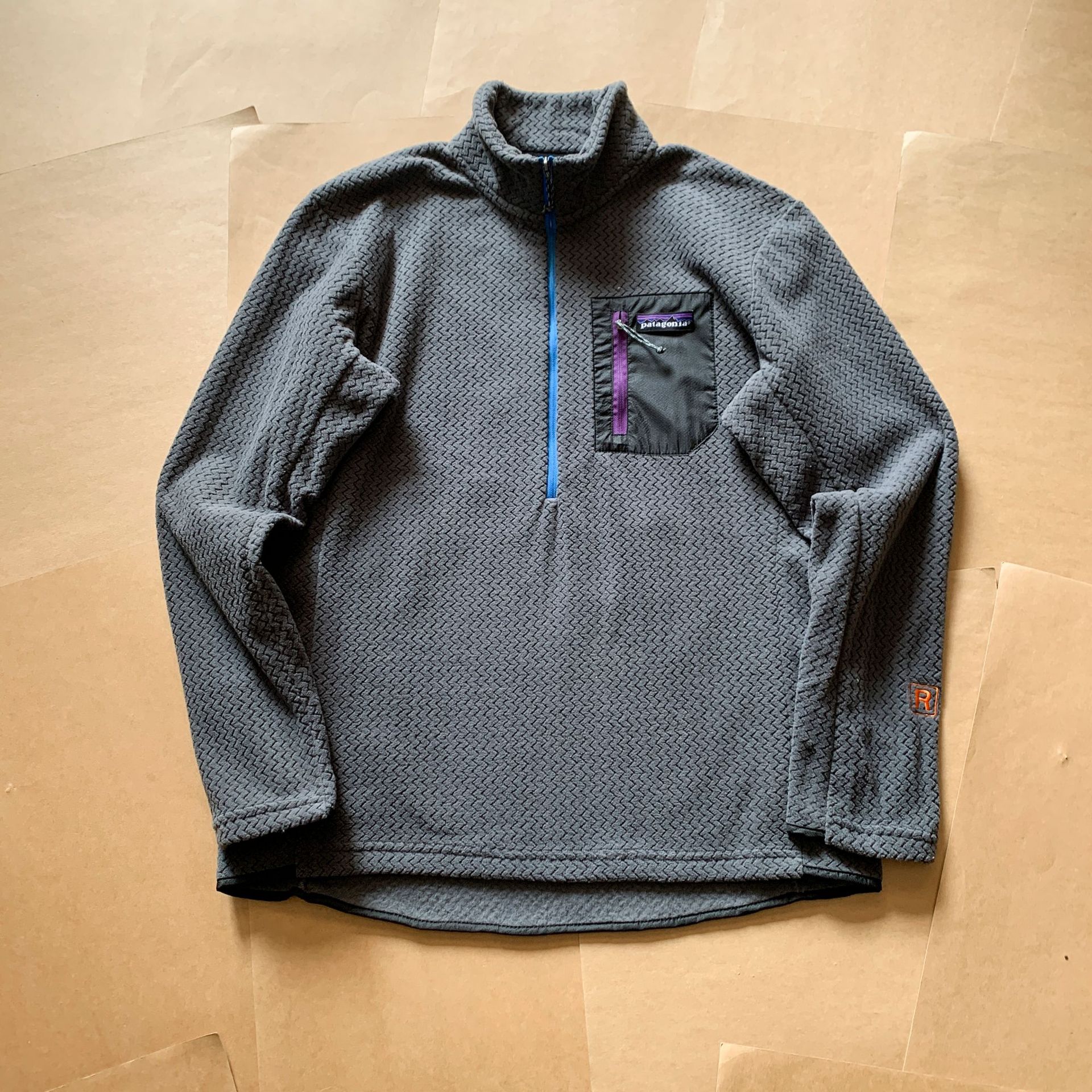 Gray color / S