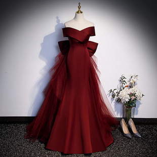 Burgundy Evening Dress 2025 New Model for Vocal Arts Exam, Solo Singing, Annual Meeting Host, Off-Shoulder Light Wedding Dress for Women