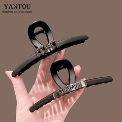 日韓の経典の黒色のヘアピンの復古の大きいサイズのつや消しのつかみの後頭部はサメの魚の挟みの女性の高級感の髪の毛を出します。