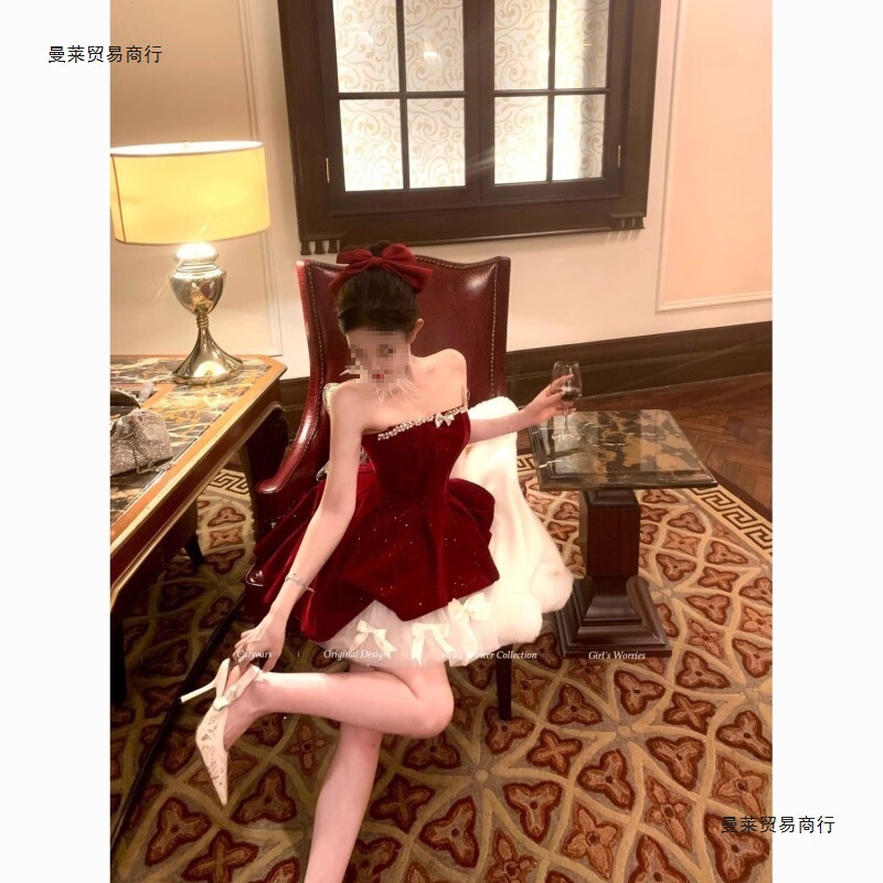 Red Dress, Strapless Sexy Velvet Dress, Elegant Autumn and Winter New Style, Waist-Cinching New Year's Velvet Dress, Short Dress