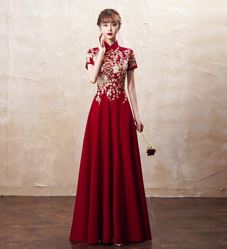 Bride's Red Evening Dress for Toasting, 2026 New Style, Plus-Size Traditional Chinese Dress, High-End Engagement Dress for Women