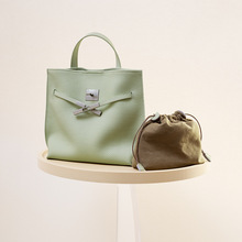 �羳�¿�߼�����ƤŮ���K���Ůʿ����P�����r�аٴ�б��μ��