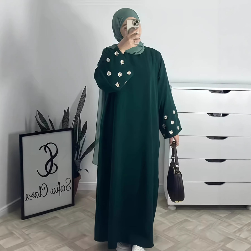 2026 New Cross-Border Style Long-Sleeved Loose Casual Solid Color Small Flower Embroidered Loose Long Dress