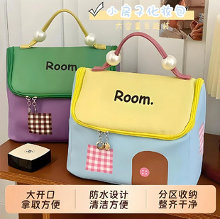 ��Ͱ�С���ӻ��y��Ů�������օ^�����¿��ˮ���б�y�ռ{��
