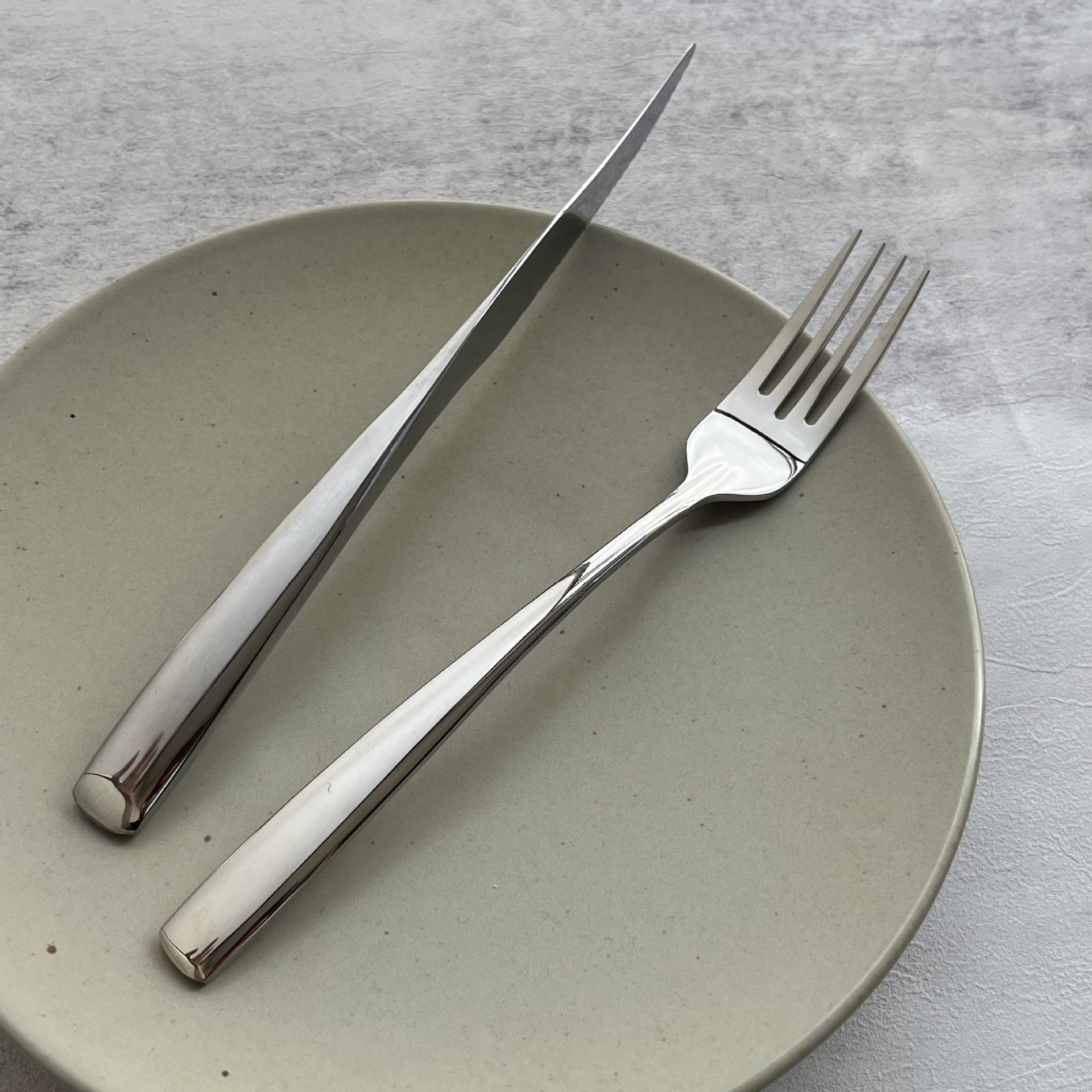 Cosmopolitan Western cutlery steak knife, fork and spoon export thickened stainless steel cutlery knife, fork and spoon steak fork