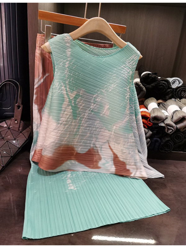 日本单！！g上千元质感，高阶重工褶皱印花不规则背心+半裙两件套|undefined