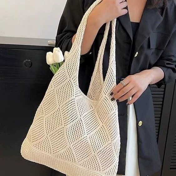 2025 Large Capacity Woven Shoulder Underarm Bag Tote Bag Women's New Summer Seaside Leisure Vacation College Bag