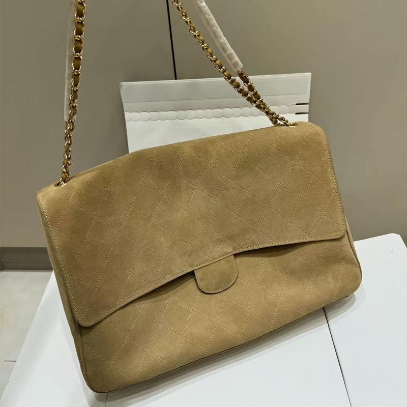 26 Autumn/Winter New Model Jennie Style Frosted Cowhide Briefcase, Extra Large Capacity, Double Chain Shoulder Handbag for Women 26 Autumn/Winter New Model Jennie Style Frosted Cowhide Briefcase, Extra Large Capacity, Double Chain Shoulder Handbag for Women