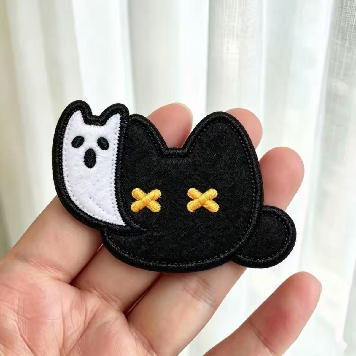 Little black cat worker bangs sticker, cute and girly, seamless hair styling tool, versatile hair accessory, magic sticker