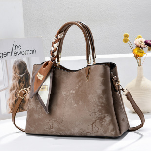 �r��ͨ�ڇ��LŮʿ���ꋌ������⺆�s�������Ӿ����ճ�һ�����l