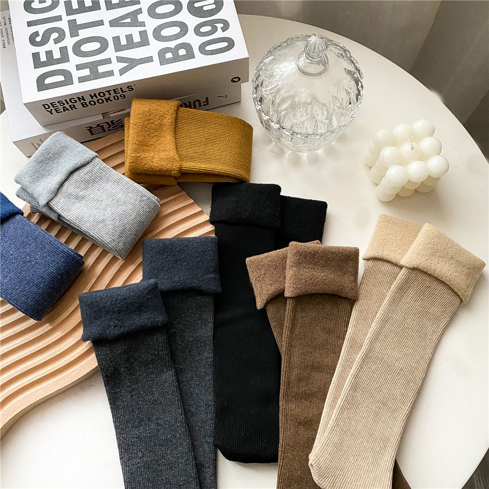 Pila de mujer Calcetines invierno engrosada caliente suelto rizado mujeres embarazadas confinamiento calcetines color sólido rayas finas serie marrón Calcetines