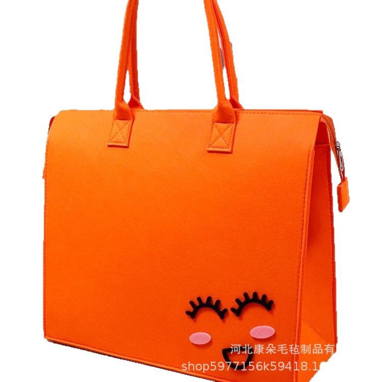 Handheld capacious shopping bag with zipper