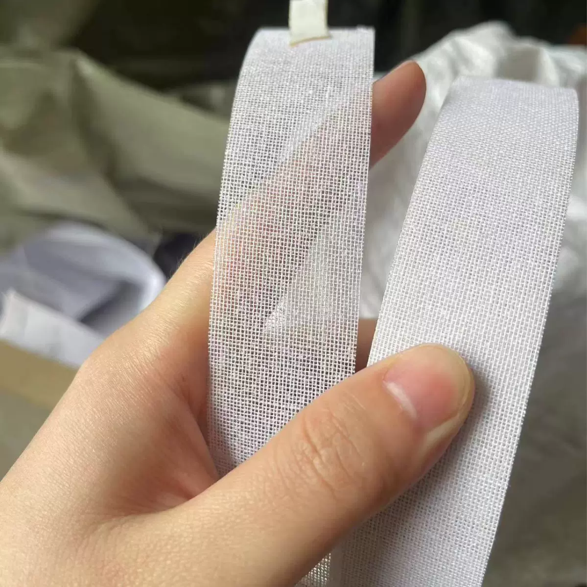 厂家供应240裤腰衬树脂衬 3.5CM裤腰硬衬 西裤腰头烫衬  窗帘衬布