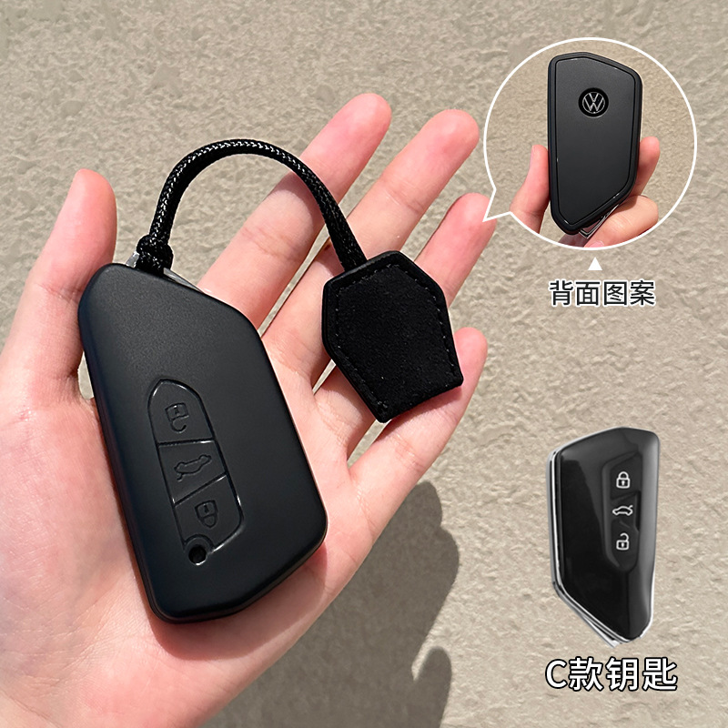 폭스바겐 C 모델 매트 블랙 + 블랙 팔찌