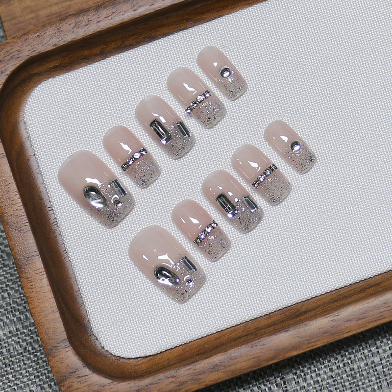 Handmade Manicure Wearable Nails for Brides and Pregnant Women, Detachable Sequin and Rhinestone Pure Desire Fake Nail Patches, Phototherapy Light Luxury Style