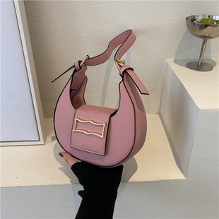 One-shoulder bag, Korean style