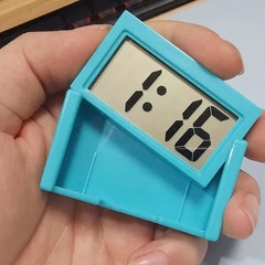 車載電子時計 ミニ電子時計 静音小型卓上時計 収納ケース付き 両面テープ付き 車載用 家庭用 工場卸売