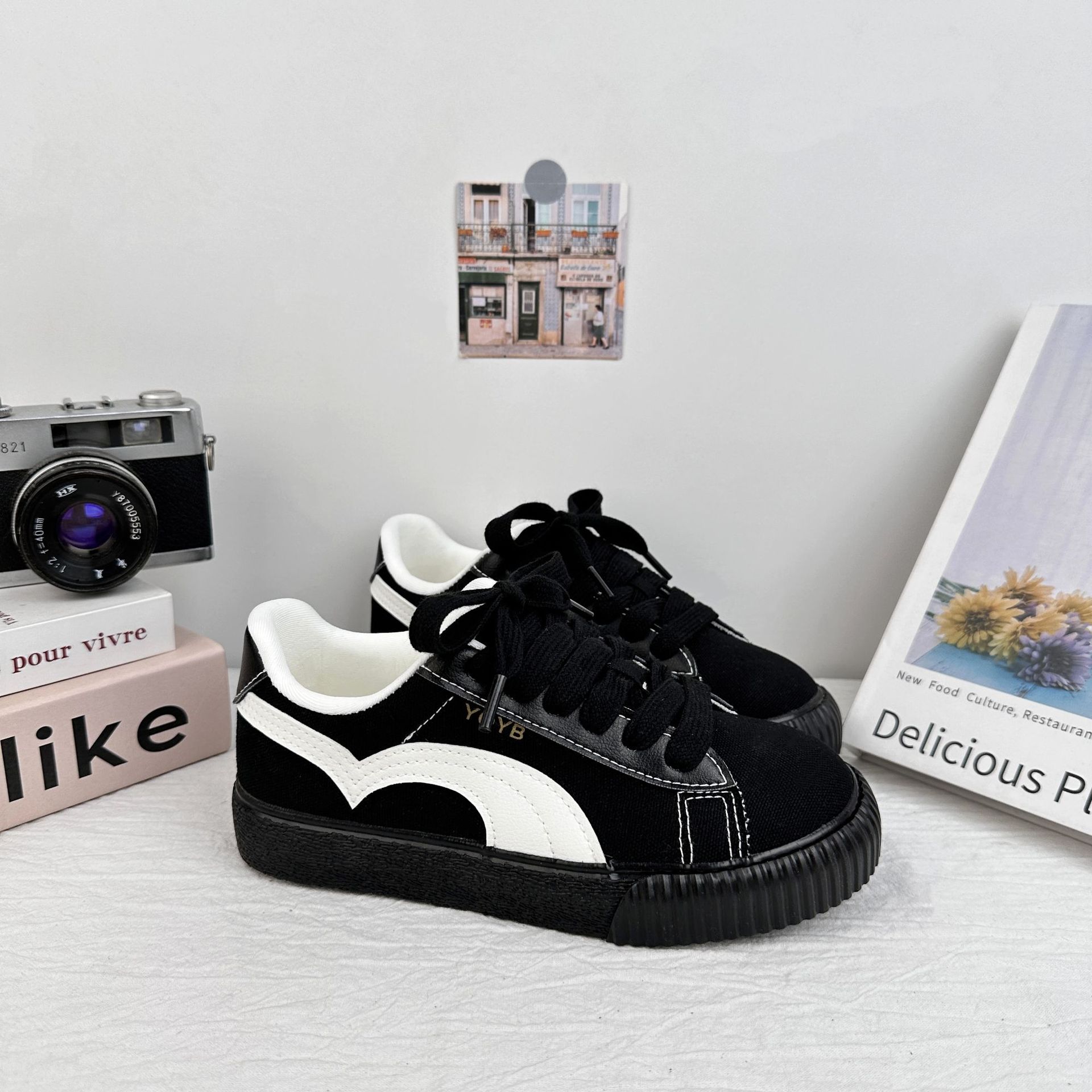 Zapatos de muffins para mujeres de verano de 2025 nuevos zapatos de skate casuales de moda chic