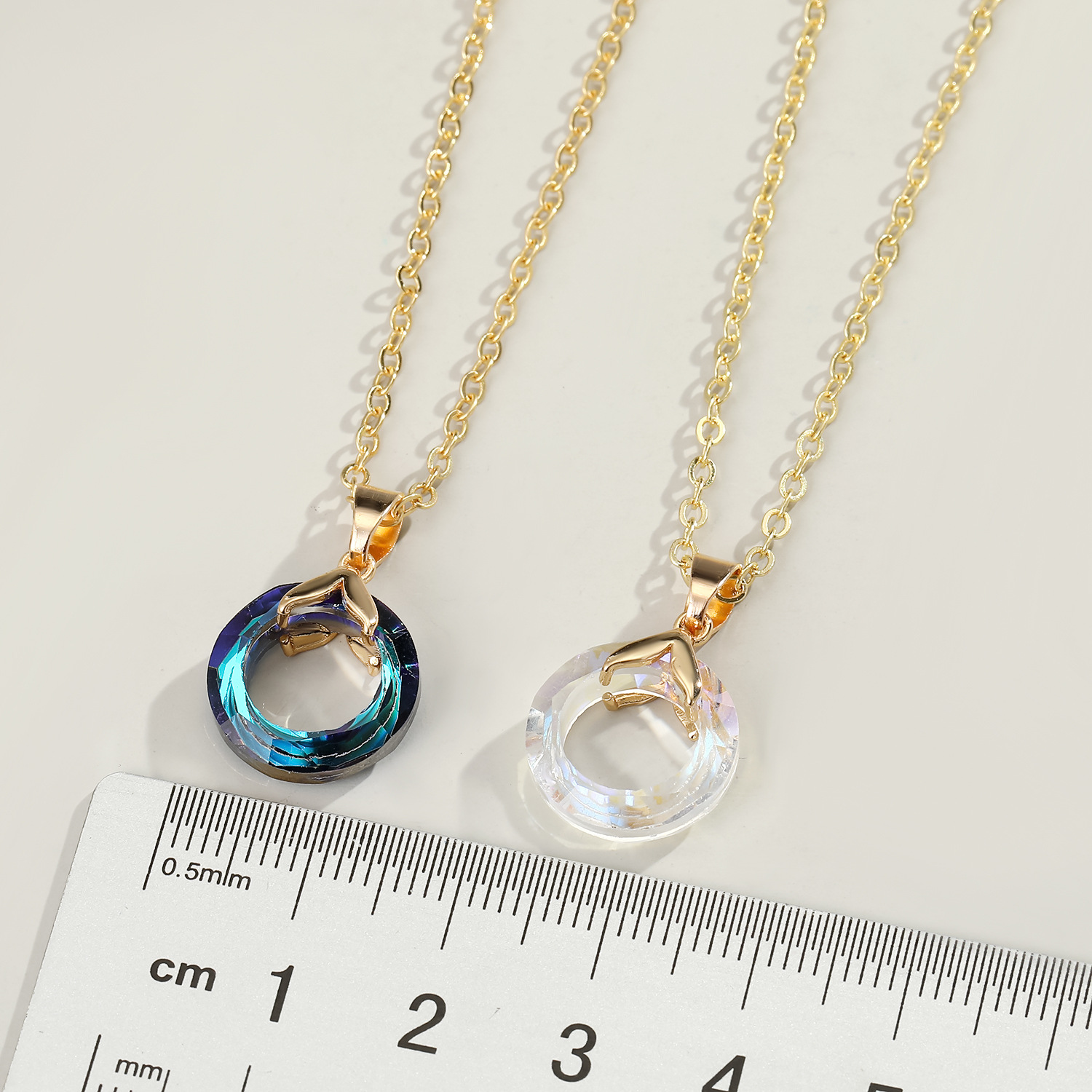 new fashion color round crystal imitation resin necklace