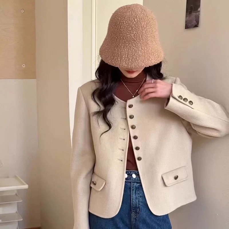 Chujiu's New Wool Coat, Elegant Hepburn Style, Double-Sided Wool Cardigan for Petite Figures, Chanel-Inspired Style