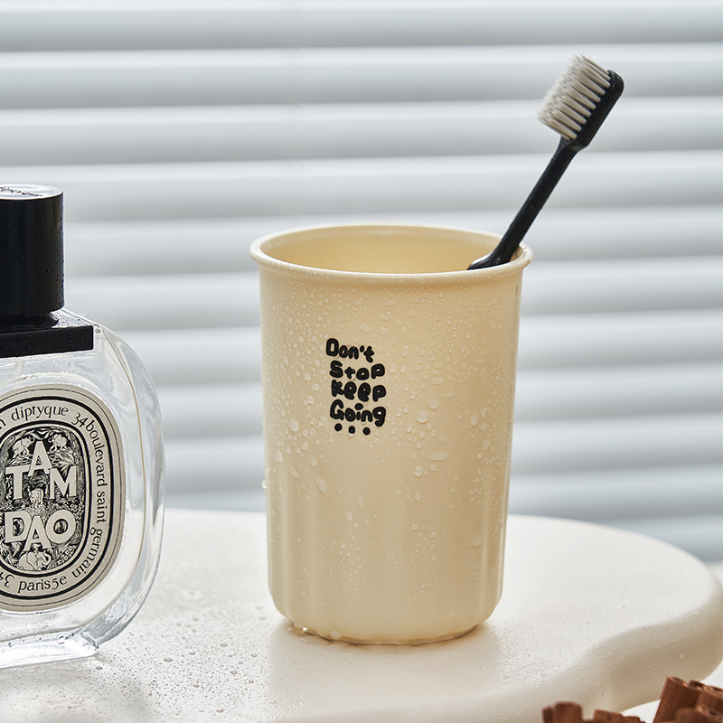 Creativo de gran capacidad con mango de taza de cepillo de dientes de alto valor facial taza de enjuague bucal casero taza de baño de pareja