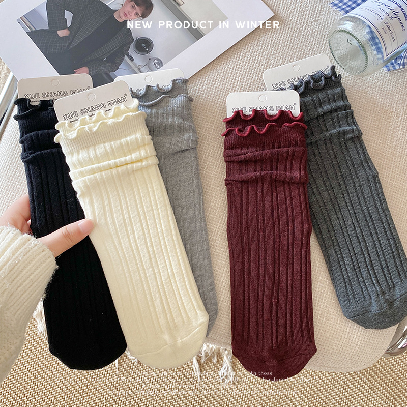 Mulberry calcetines mujeres primavera y otoño de color sólido dulce pilas verticales pilas en la moda japonesa universidad tubo de viento y calcetines de algodón