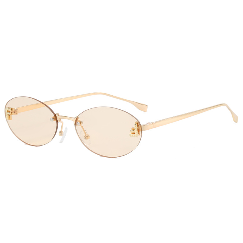 Champagne con marco de oro