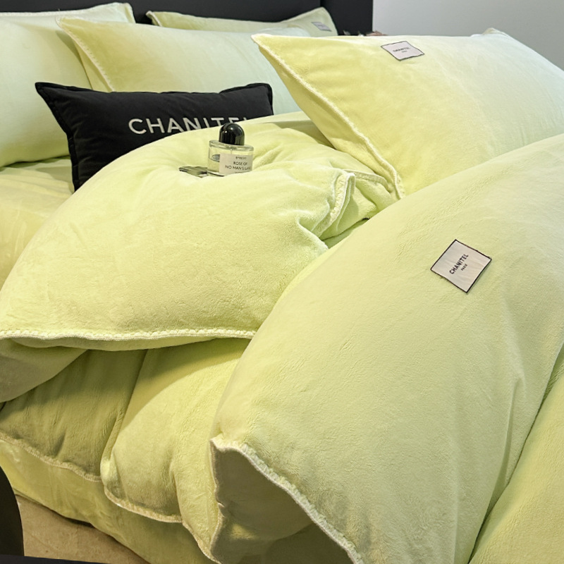 Otoño e invierno engrosado leche cama de cuatro piezas conjunto de coral cubierta de edredón de flanel doble sábanas de tres piezas conjunto