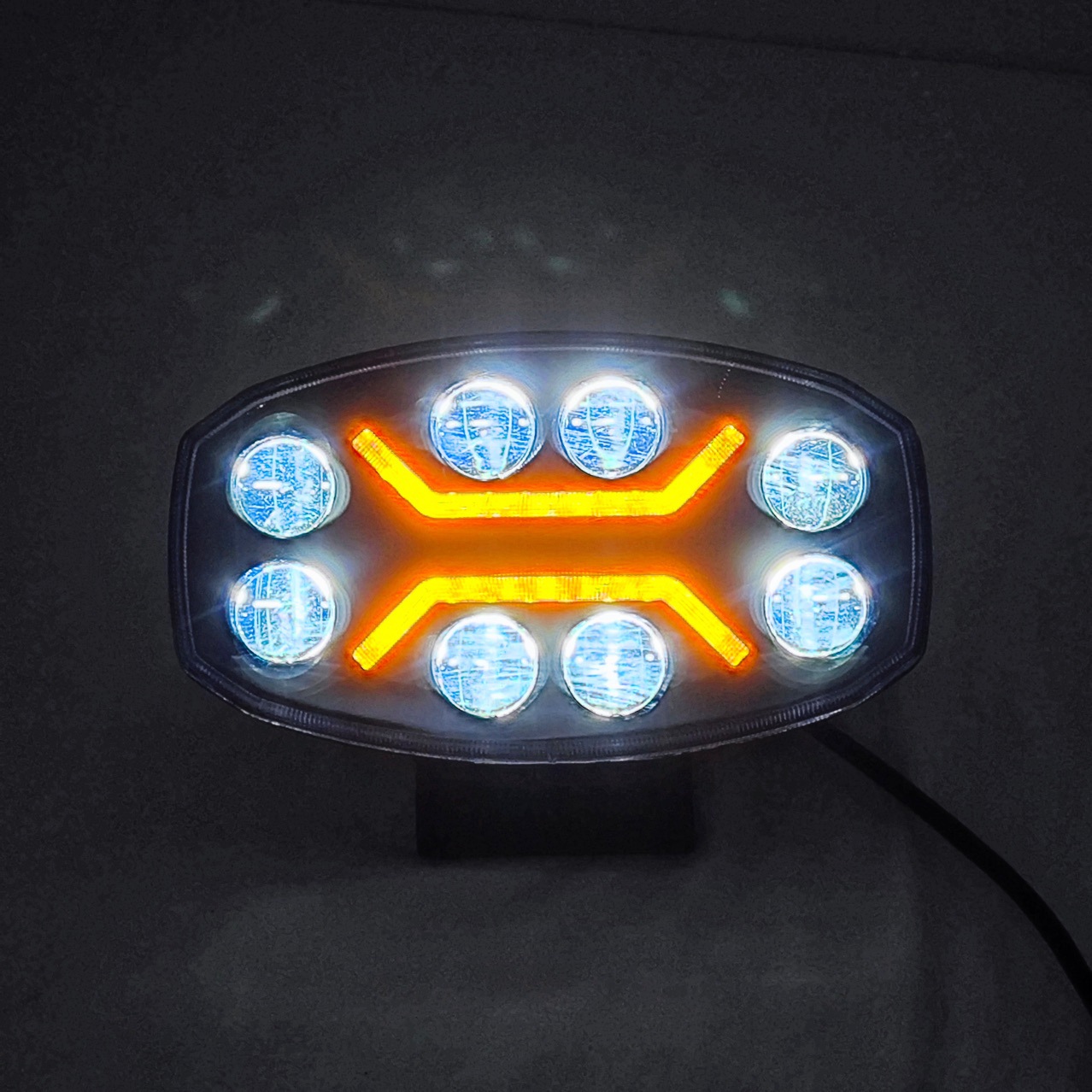 Suministro de alta calidad adecuado para luces de trabajo, luces de perfil, luces de camión europeas, luces de parachoques, luces de automóviles