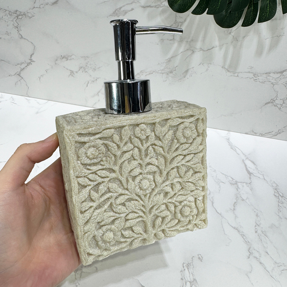 Baño del hotel de cuatro piezas de baño de resina de arena y grava set de baño de enjuague bucal botella de desinfectante de manos para el hogar