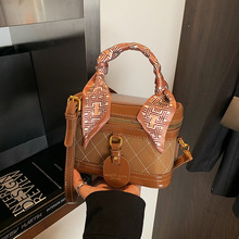 跨境女包高级感新款质感复古时尚手提包包斜挎包盒子包百搭单肩包